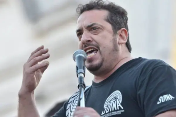 Quién es Alejandro Crespo, el sindicalista al frente de la protesta por el cierre de Fate