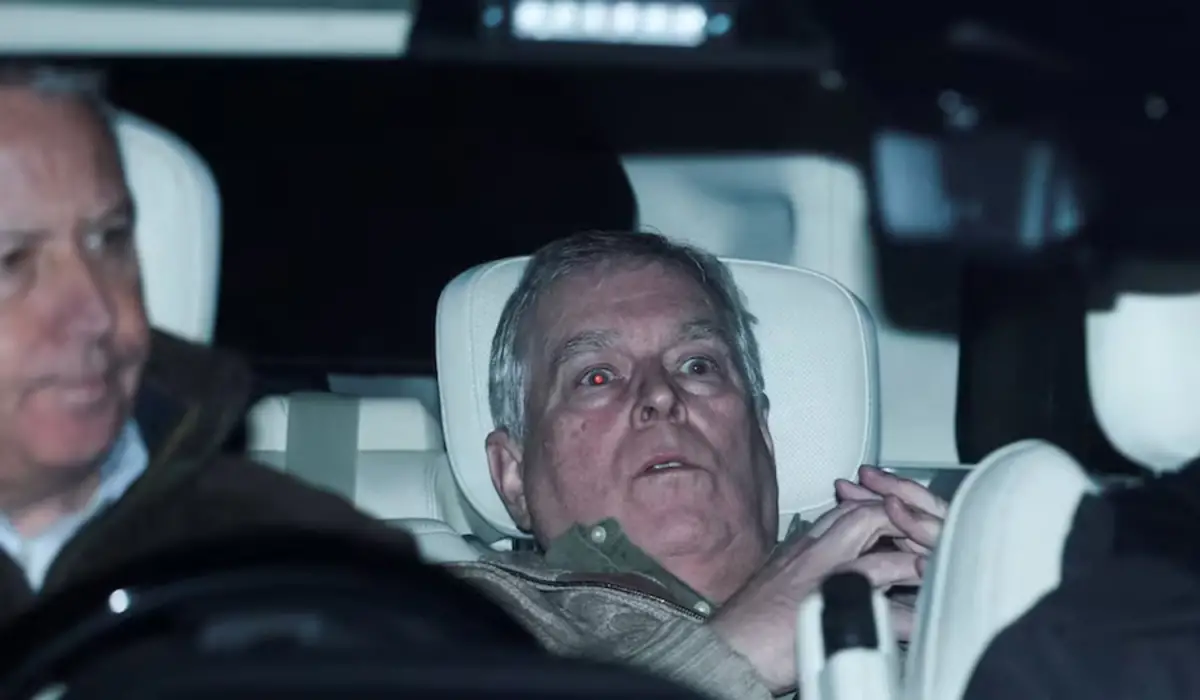 ESCÁNDALO EN REINO UNIDO. Liberaron al ex príncipe Andrés tras ser detenido durante este jueves.