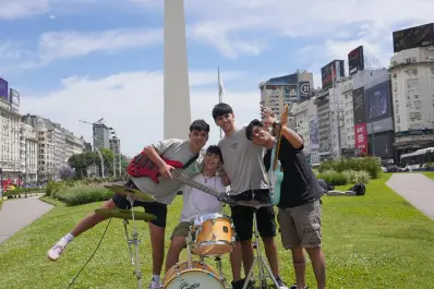 De El Colmenar a Warner en cinco meses: el salto de la banda tucumana Kid’s