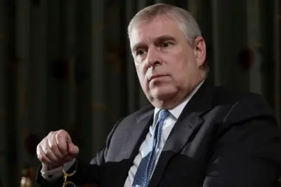 Entradas secretas a Buckingham y el Lolita Express: Las pruebas que llevaron al Príncipe Andrés a la cárcel