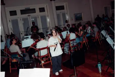 “Es un día especial para el país: Nicki Nicole suspendió su show en el Colón por el paro general