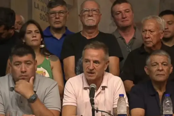 La CGT profundiza la grieta con el peronismo dialoguista: “Esos gobernadores nos dan vergüenza”
