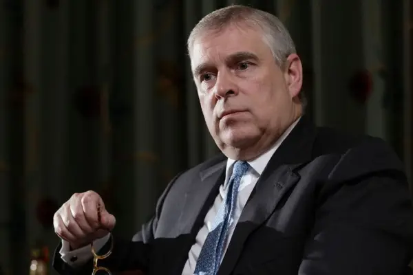 Entradas secretas a Buckingham y el Lolita Express: las pruebas que llevaron al Príncipe Andrés a la cárcel