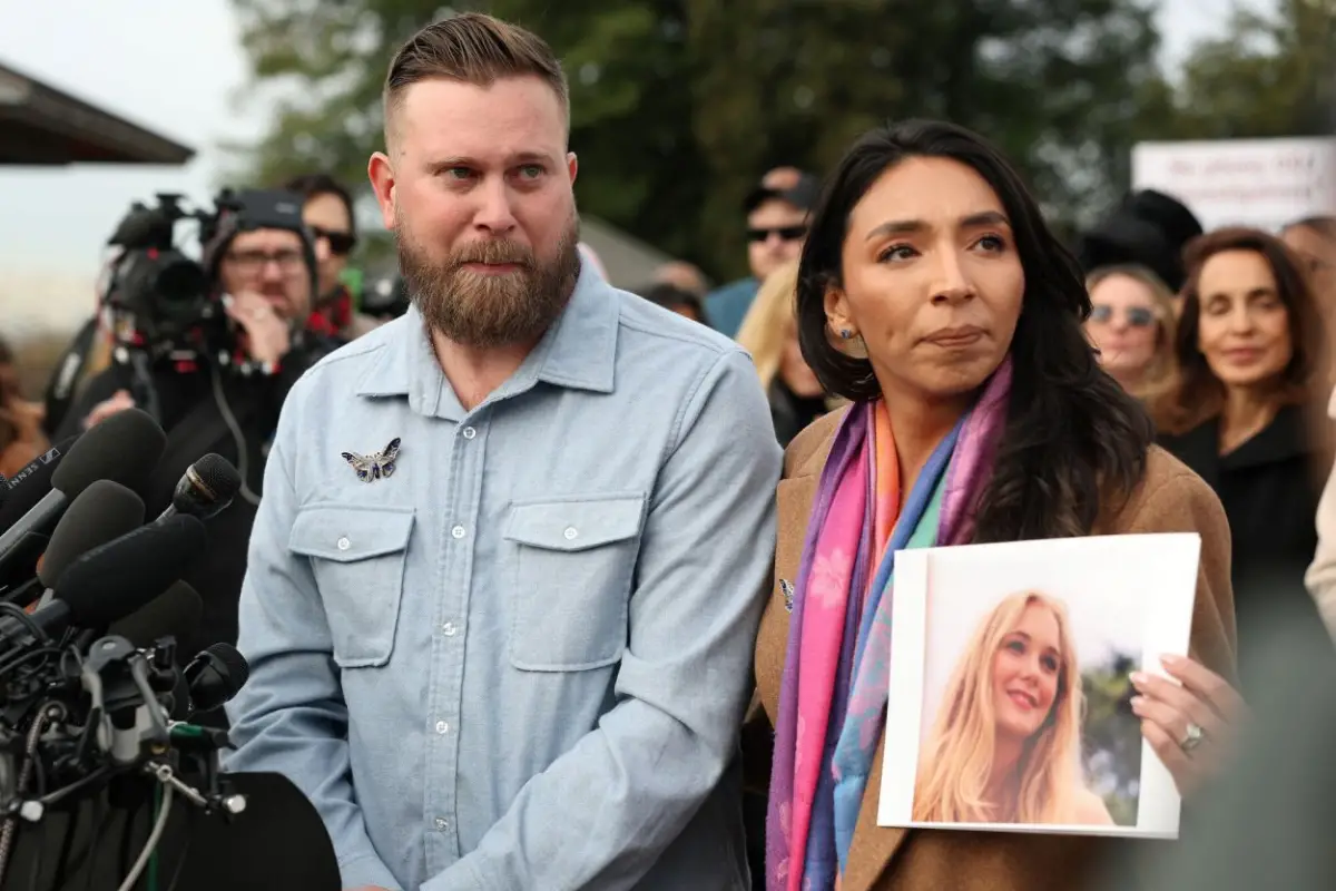 IMAGEN. Virginia Giuffre, presente durante el proceso de acusación.  AFP