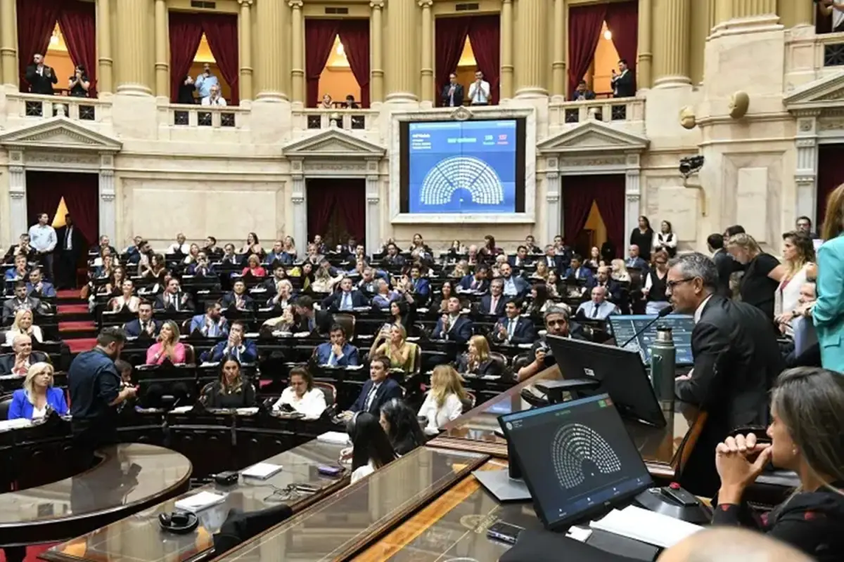 Reforma laboral: con modificaciones, Diputados votó a favor y el proyecto vuelve al Senado