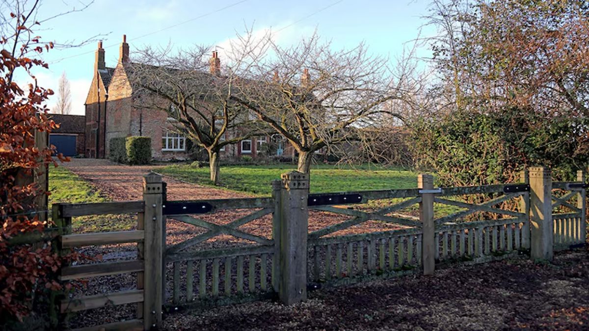 Así es Marsh Farm, la modesta casa en la que “exiliarán” al príncipe Andrés