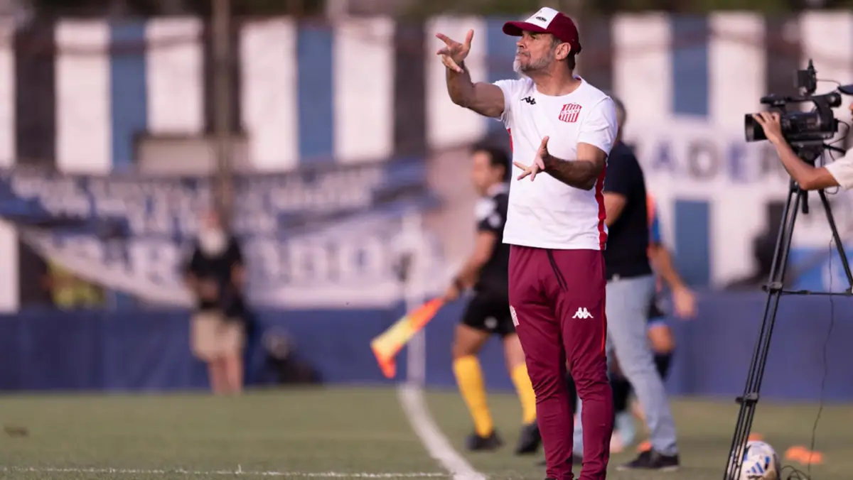 Yllana valoró el compromiso del Santo en el duelo frente a Almagro.