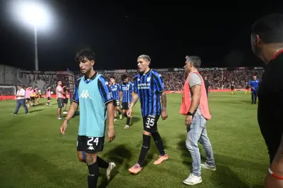 Atlético Tucumán irá a la AFA contra Espinoza: presentará un reclamo formal y pedirá que no vuelva a dirigirlo