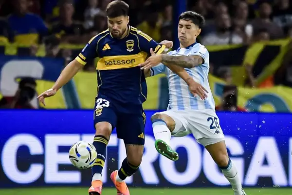 Boca no pudo con Racing en el clásico y se fue silbado de La Bombonera