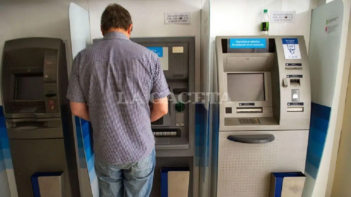 Nuevos montos de extracción en cajeros automáticos. Foto archivo.