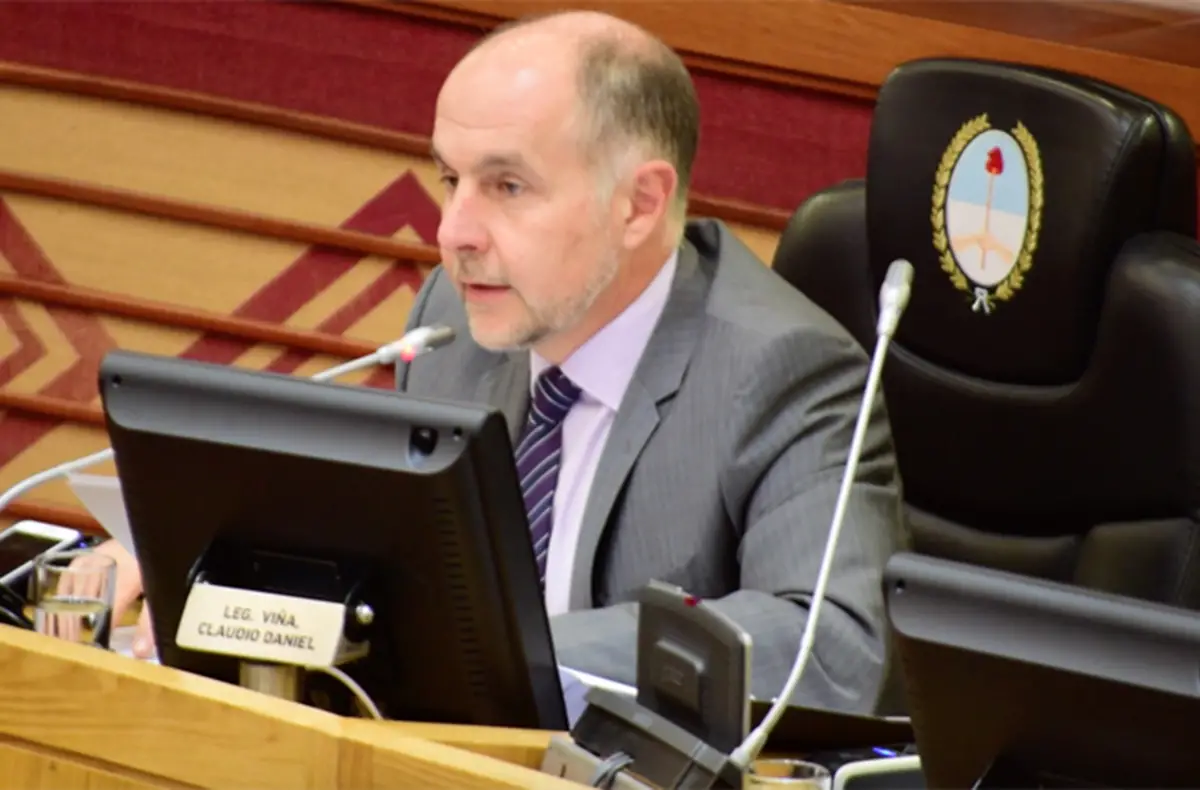 PROPÓSITO. Claudio Viña busca que el nuevo ombudsman no tengo vínculos partidarios.