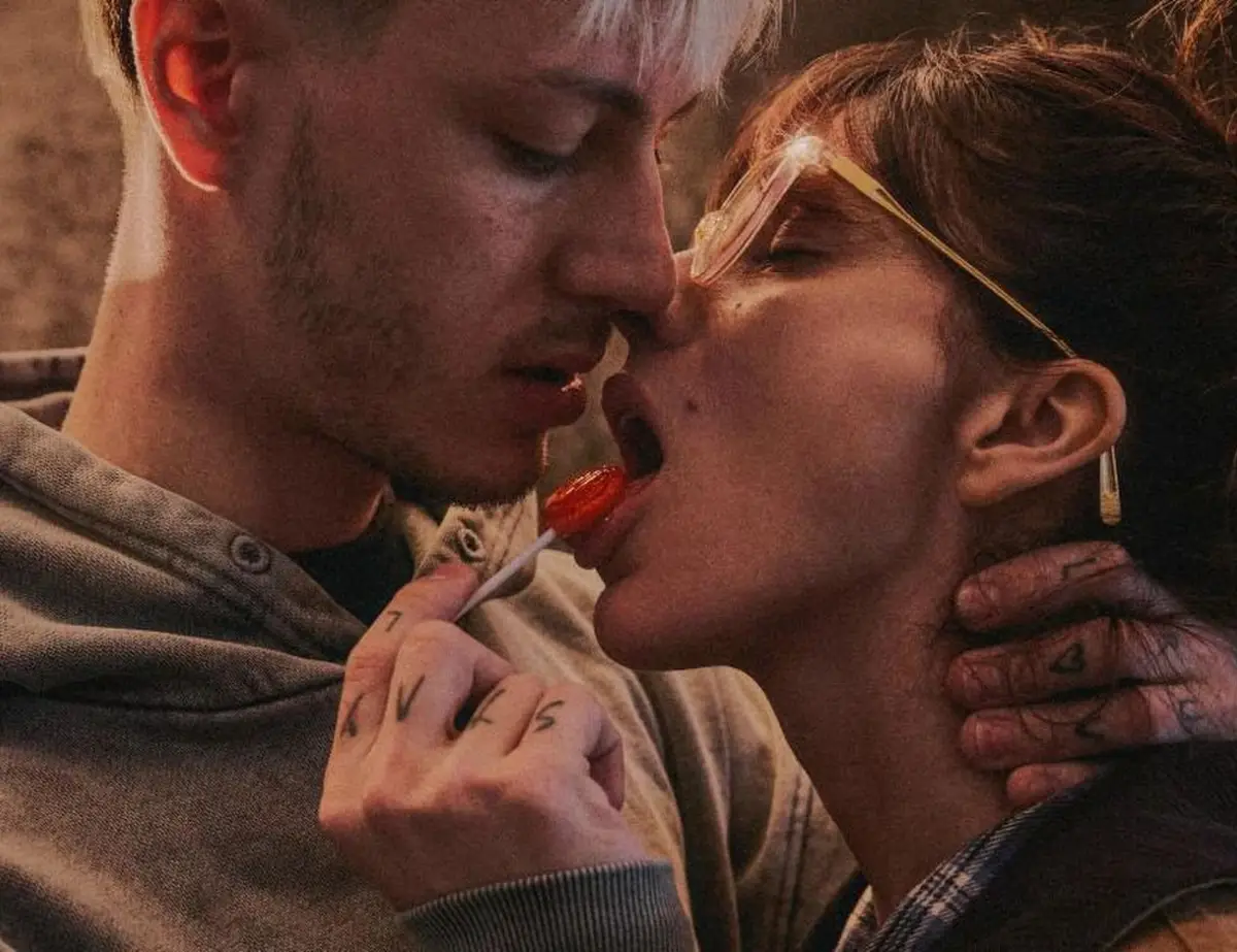 Sexualmente hablando: “TILF”, los profes de la serie de drama erótico de Olga