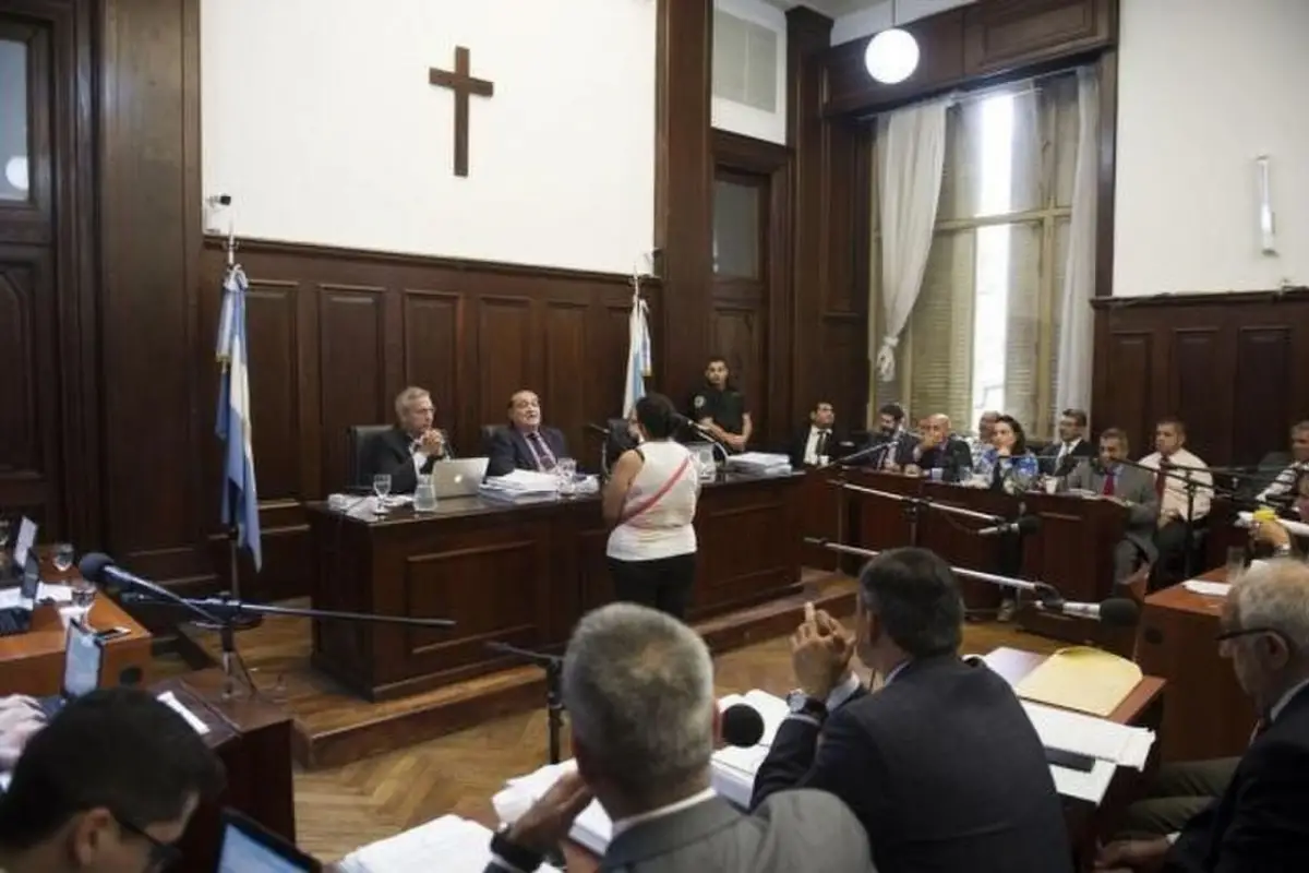 PROTECCIÓN. Los jueces pidieron que se prerservara el rostro de Cruz.