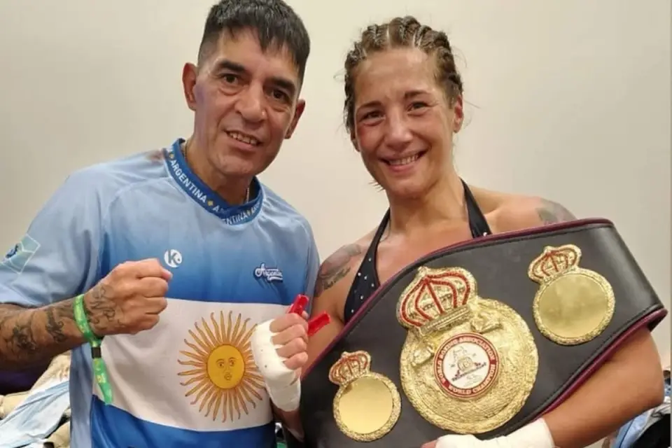 NUEVO CINTURÓN. Soledad Matthyse se consagró campeona del mundo por tercera vez.