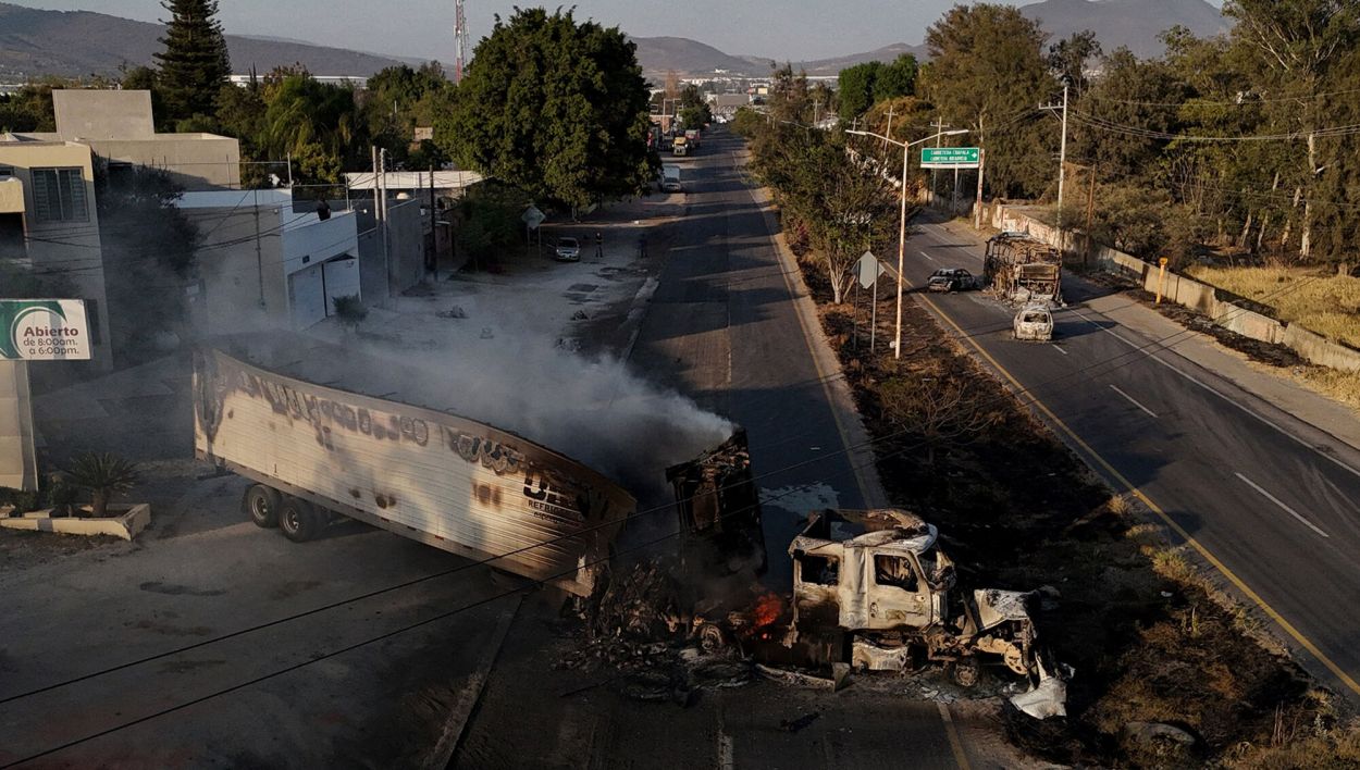 PELIGRO. En Juárez dispararon a vehículos y cortaron varias rutas.
