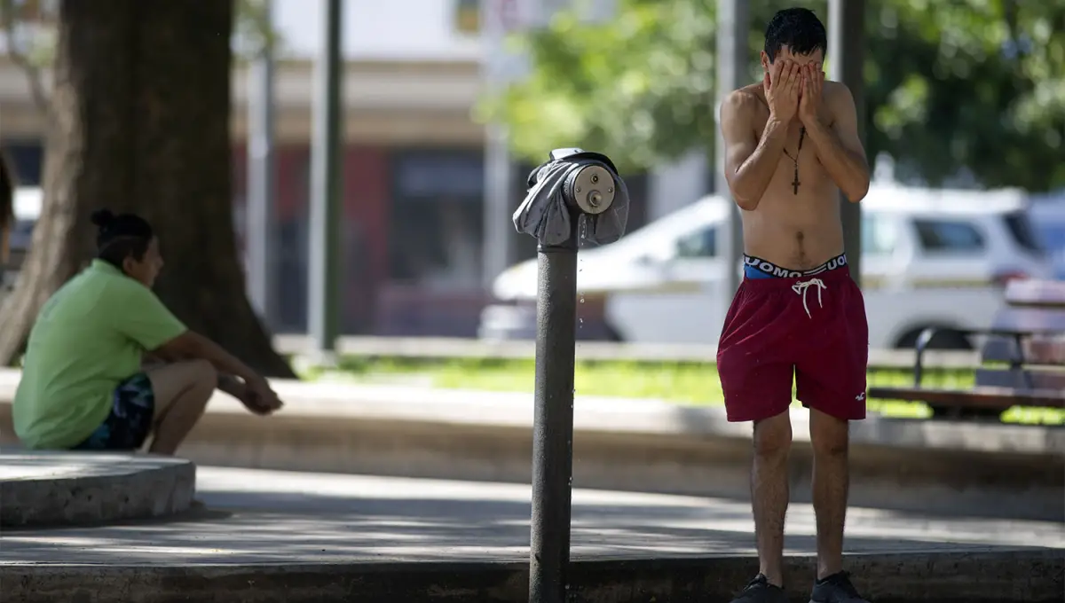 SUBE. La temperatura volverá a calentar a los tucumanos durante este martes. 