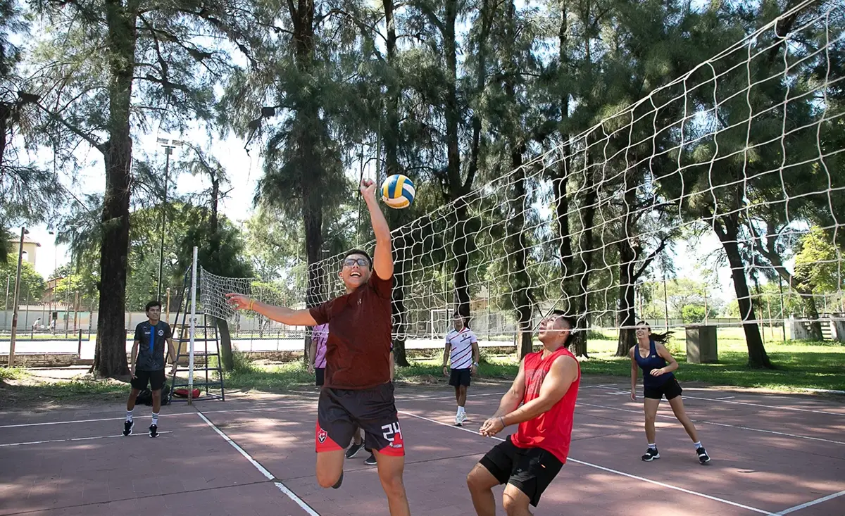 EDUCACIÓN FÍSICA. Con sede en Tucumán, la maestría abre una nueva puerta laboral para profesores de Educación Física interesados en el trabajo clínico y comunitario. / MEDIOS UNT