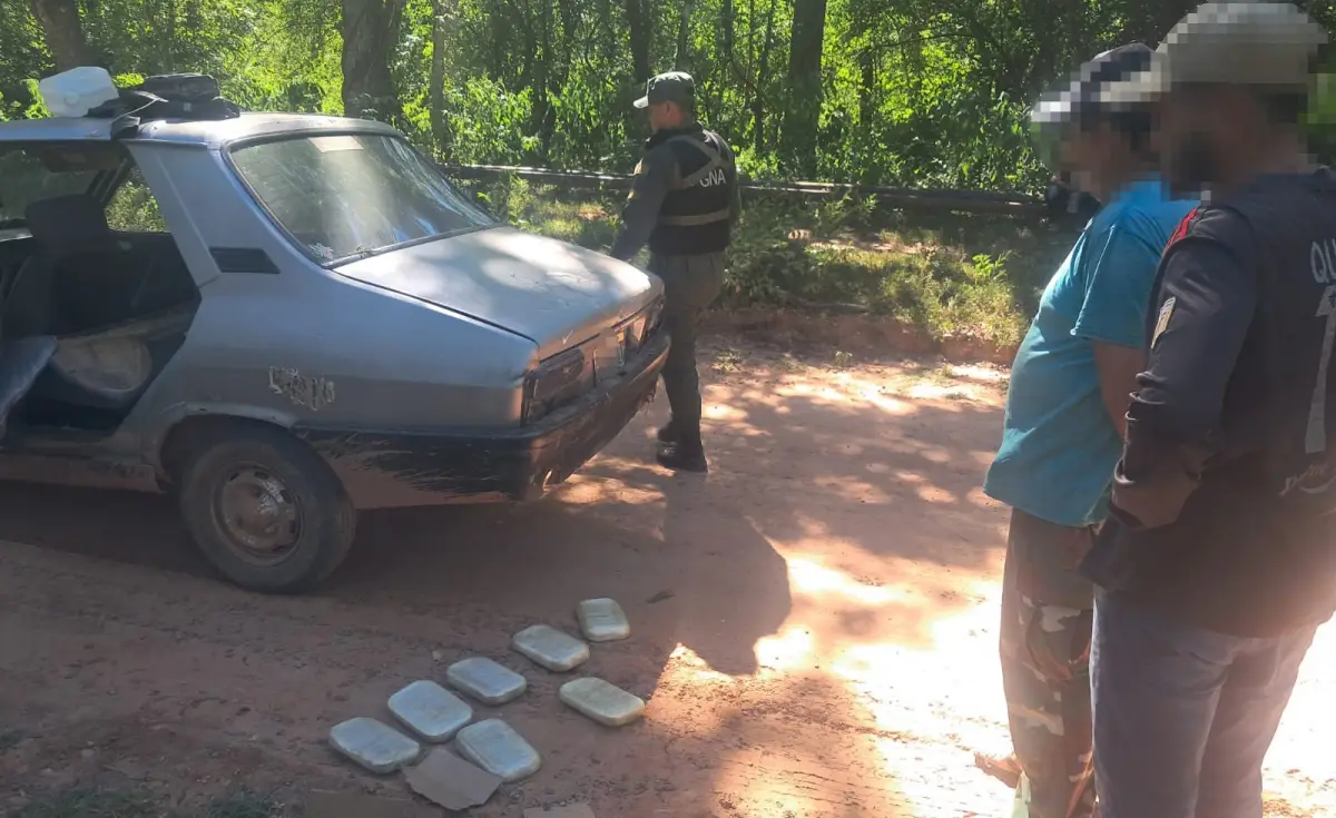 Vieron un control de Gendarmería y abandonaron el auto: adentro encontraron siete kilos de cocaína