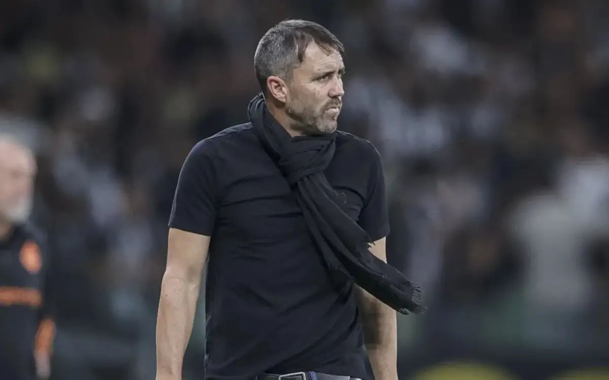 EL OBJETIVO. Eduardo Coudet es el elegido por la comisión directiva encabezada por Stéfano Di Carlo.