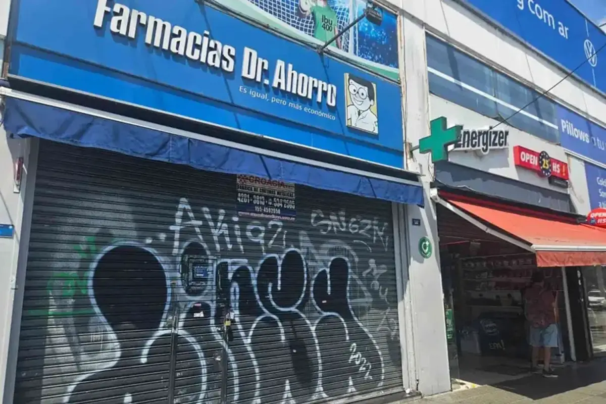 Crisis en Dr. Ahorro: emitió 238 cheques sin fondos y ya cerró 11 sucursales