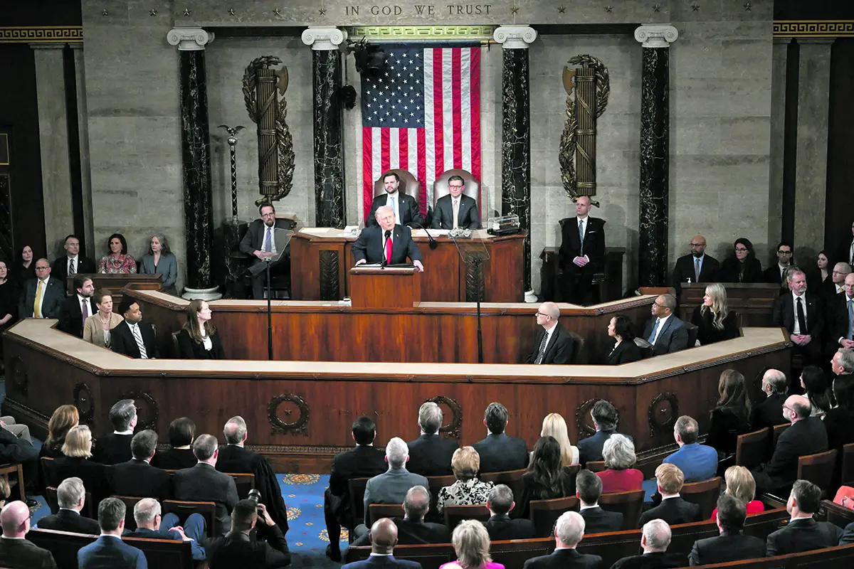 EN EL CONGRESO. Trump dio el discurso más largo de la historia estadounidense: patriotismo, sorpresas y la estrategia electoral.