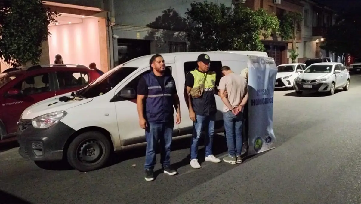 EN BARRIO SUR. Nicolás Augusto Navarro Flores fue detenido luego de una persecusión en barrio Sur.