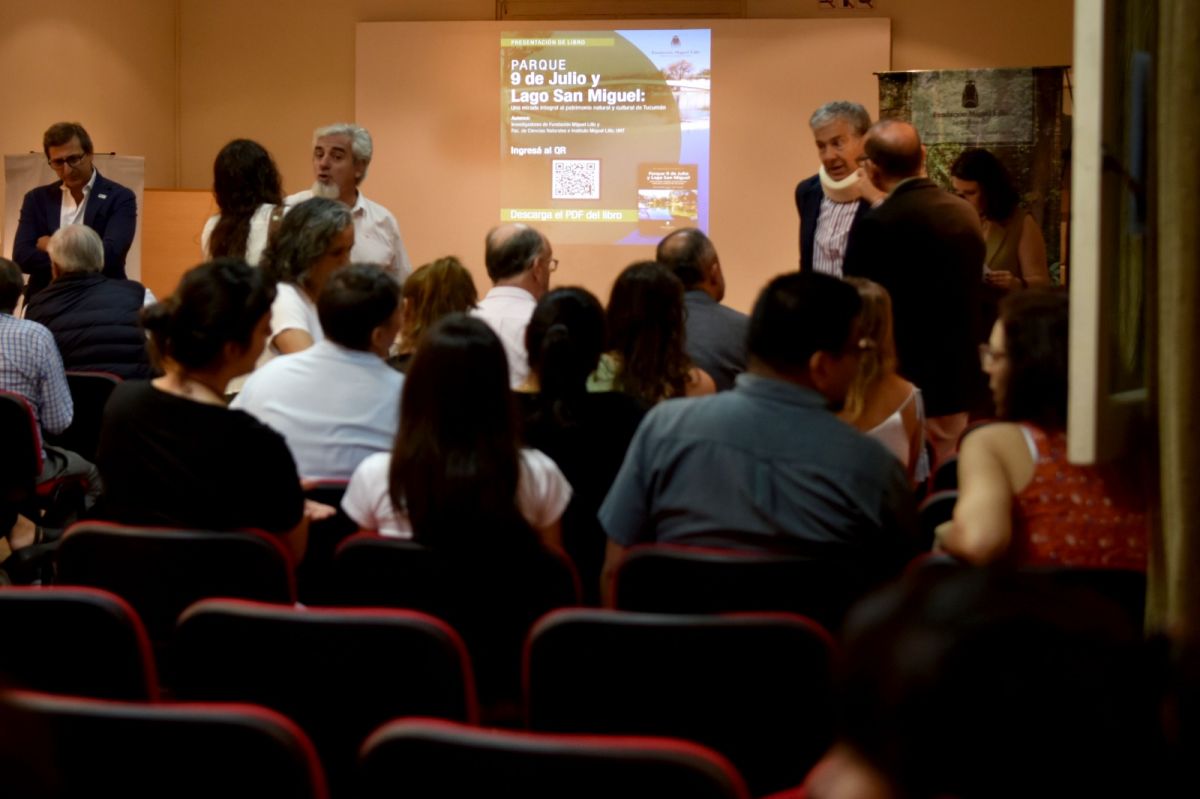 MICROCINE. En la Fundación Miguel Lillo, se llevó adelante la presentación de este material que contó con el aporte de 35 investigadores. LA GACETA/ Foto de María Silvia Granara.