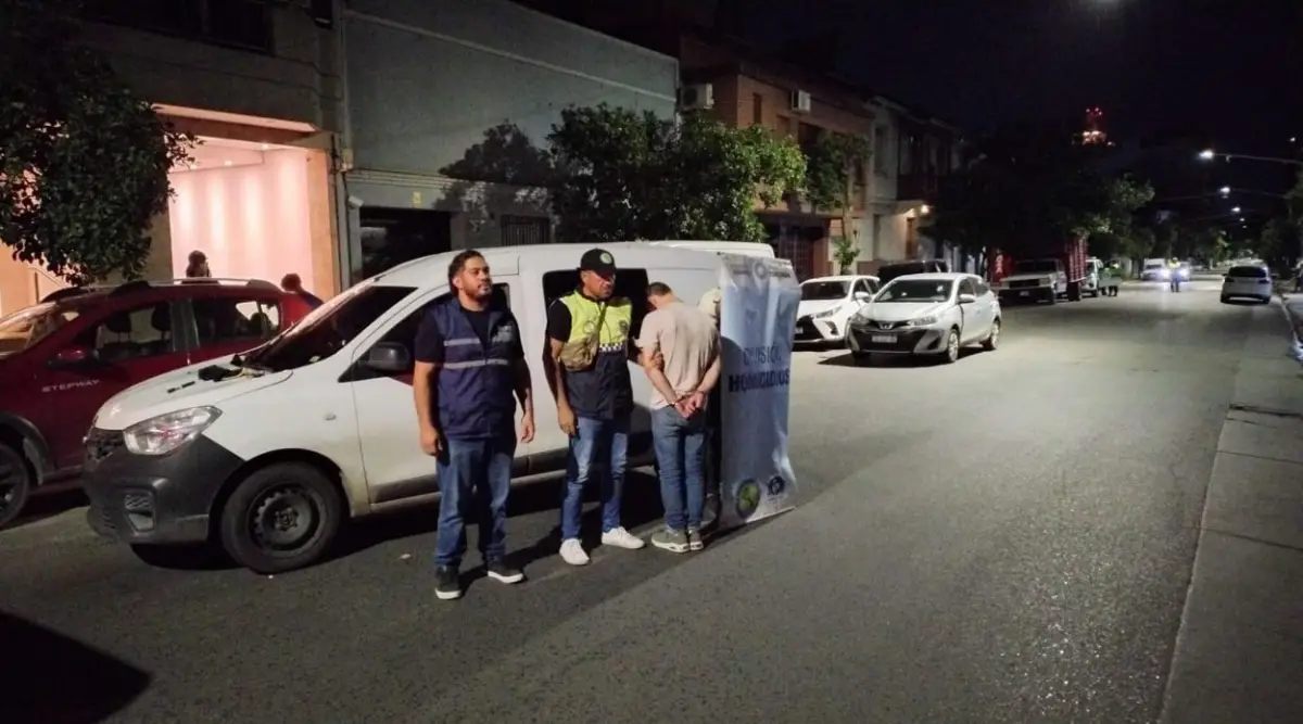 PLAN FALLIDO. Según las autoridades, Nicolás Navarro Flores fue detenido luego de una persecución. Habría tenido planeado fugarse.