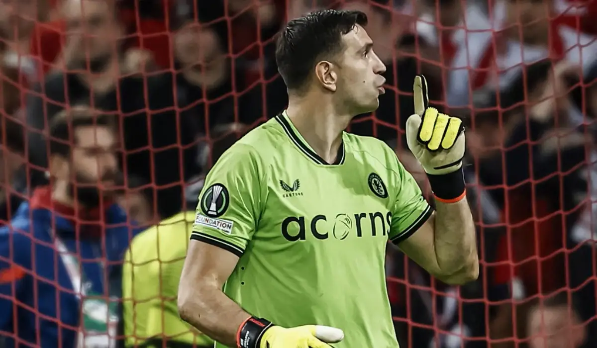 PICANTE. Así fue el último duelo entre Aston Villa y Lille, donde Dibu fue figura en la tanda de penales y le dio el pase a su equipo.