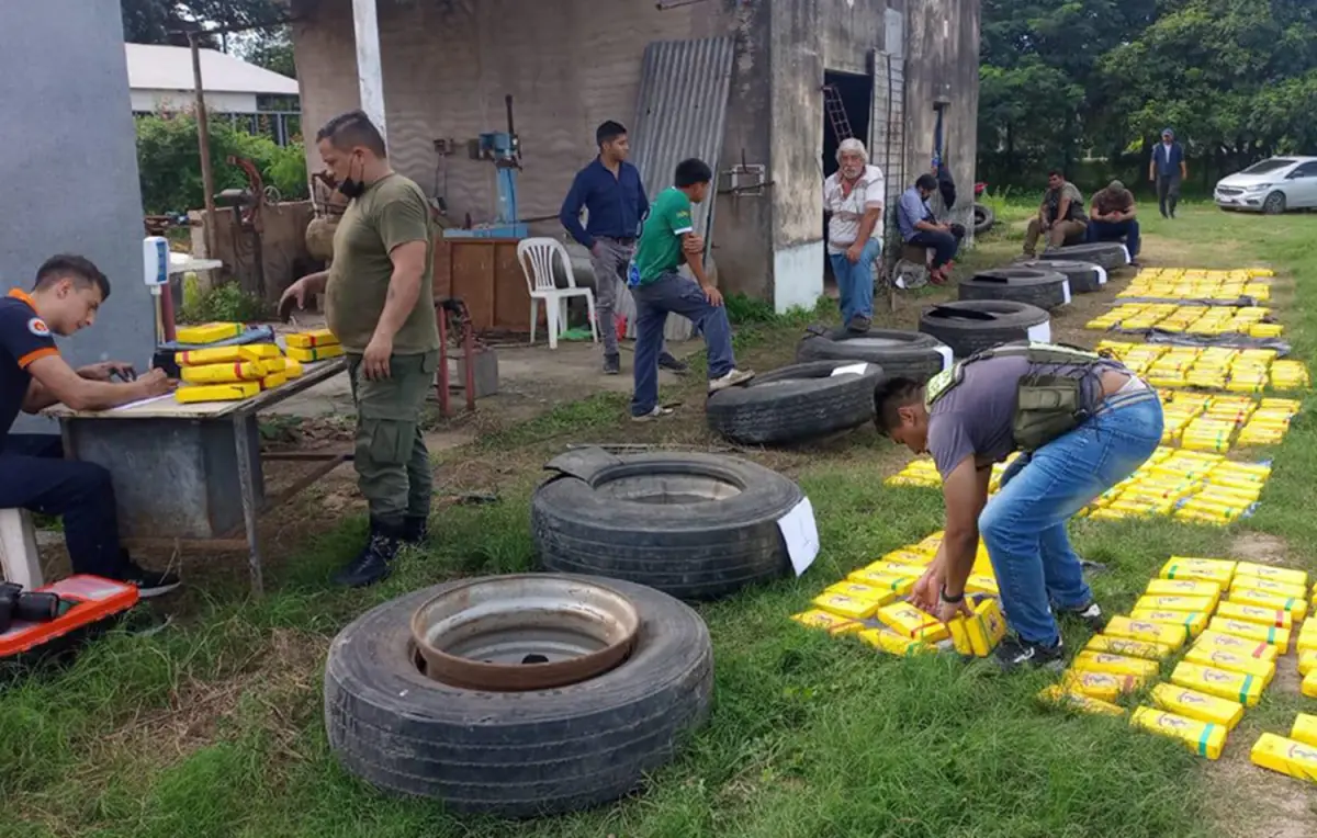 Salta: seis hombres irán a juicio por transportar y almacenar 425 kilos de cocaína ocultos en neumáticos de camión
