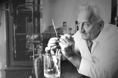 Cartas de lectores: Albert Szent-Györgyi y la vitamina C