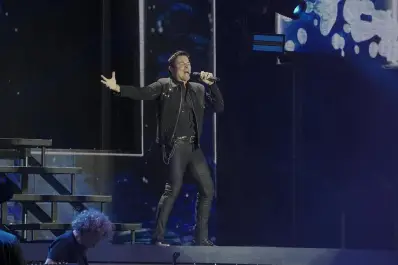 En un escenario de 53 metros y con su energía sensual y arrolladora, Chayanne hizo vibrar Córdoba: los detalles del show
