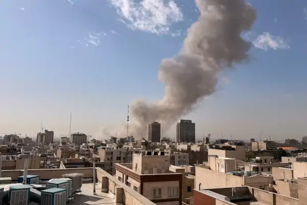 Alerta mundial tras la ofensiva en Medio Oriente: EEUU e Israel bombardearon a Irán