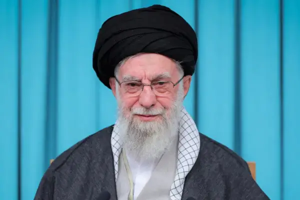 El rostro de la teocracia: quién era Khamenei y por qué se convirtió en el blanco final de la ofensiva aliada