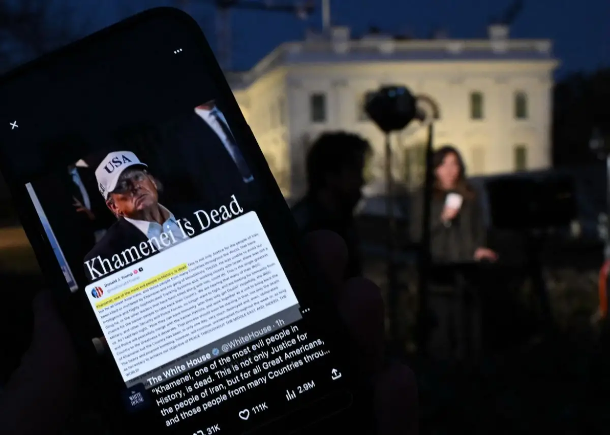 EN REDES SOCIALES. Donald Trump usó su cuenta de Truth Social para anunciar el final de Khamenei. afp