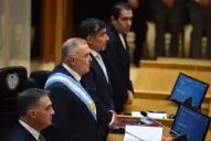 No vamos a desamparar a nuestros abuelos: Jaldo apuntó contra la Nación por el PAMI y garantizó la atención de la salud pública