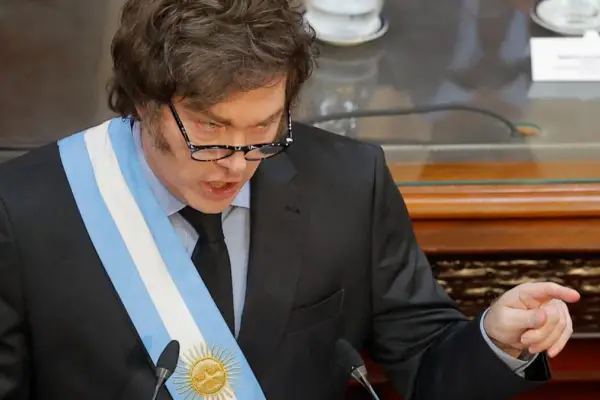 Milei, en Tucumán: preparan un foro con empresarios y un baño de masas en Yerba Buena