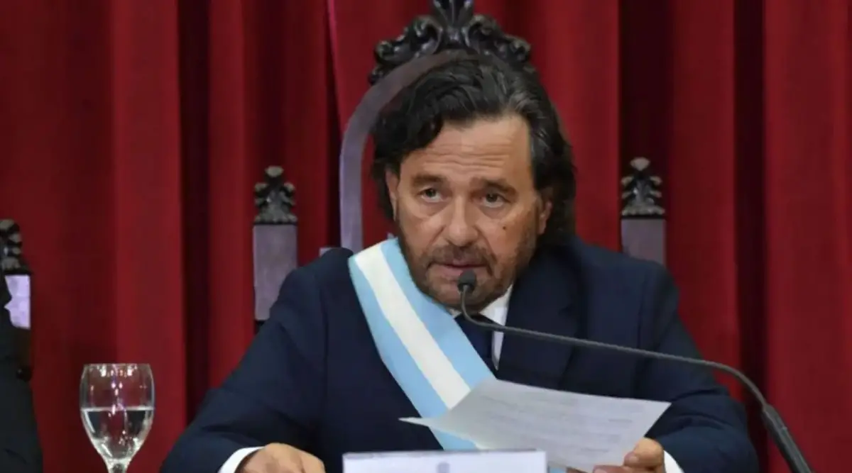 DISCURSO. El gobernador de Salta, Gustavo Sáenz, inauguró el período de sesiones ordinarias.