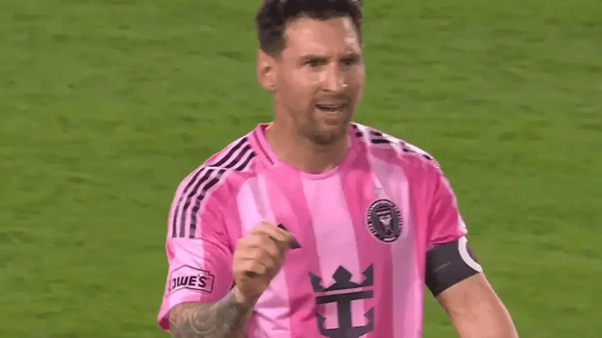 ENCENDIDO. Lionel Messi fue clave en la victoria de Inter Miami ante Orlando City; además, dejó un gesto provocativo que se viralizó en redes sociales.