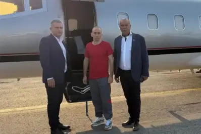 El gendarme Nahuel Gallo arribó esta madrugada a la Argentina, luego de haber estado 448 días preso en Venezuela