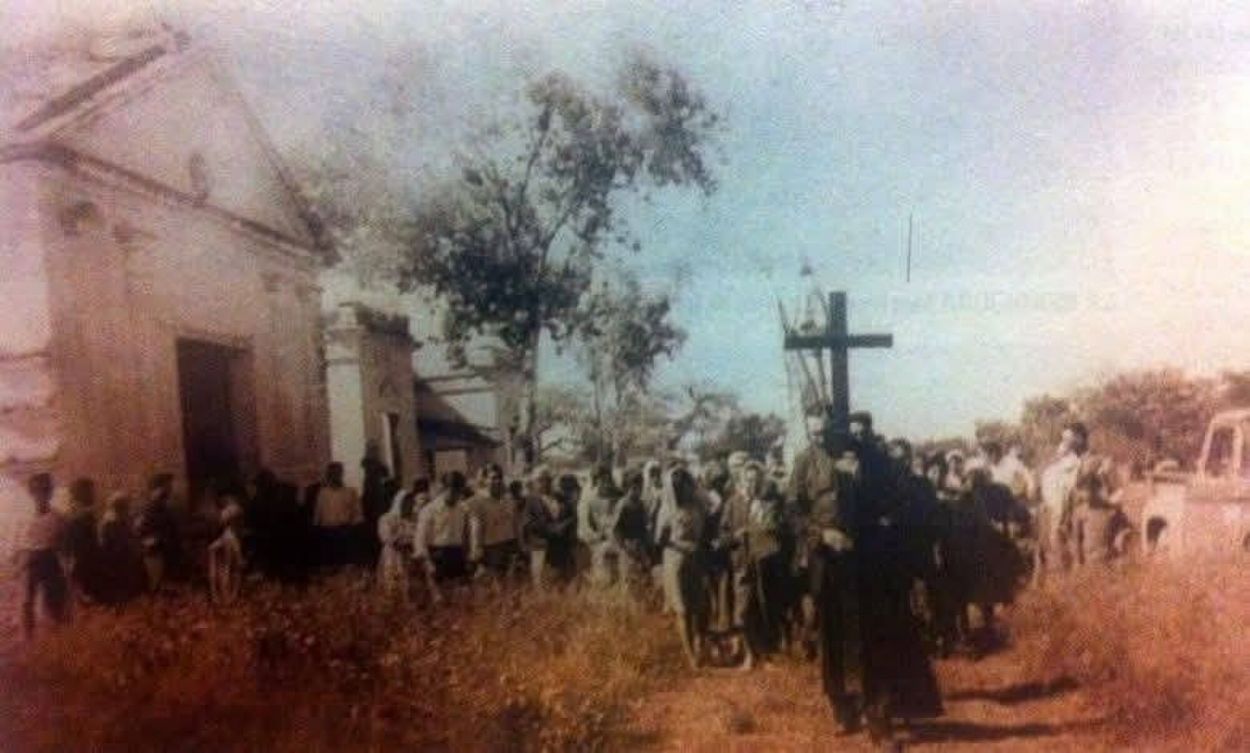 EL DESARRAIGO RIOHONDEÑO. El traslado de la imagen de Nuestra Señora del Pilar en procesión.