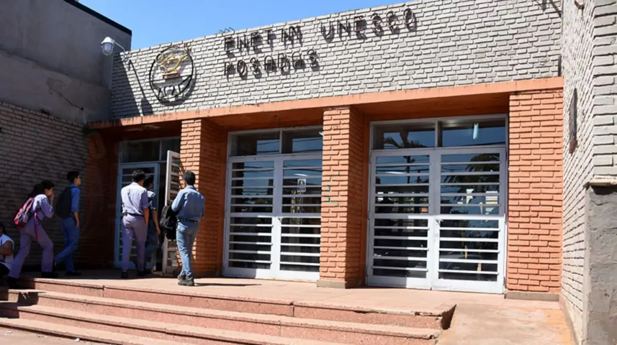 Horror en una escuela de Misiones: un adolescente se disparó durante el recreo, frente a docentes y compañeros