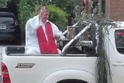 El Vaticano le prohibió ejercer de por vida al cura de las 4x4 por abusar de un menor