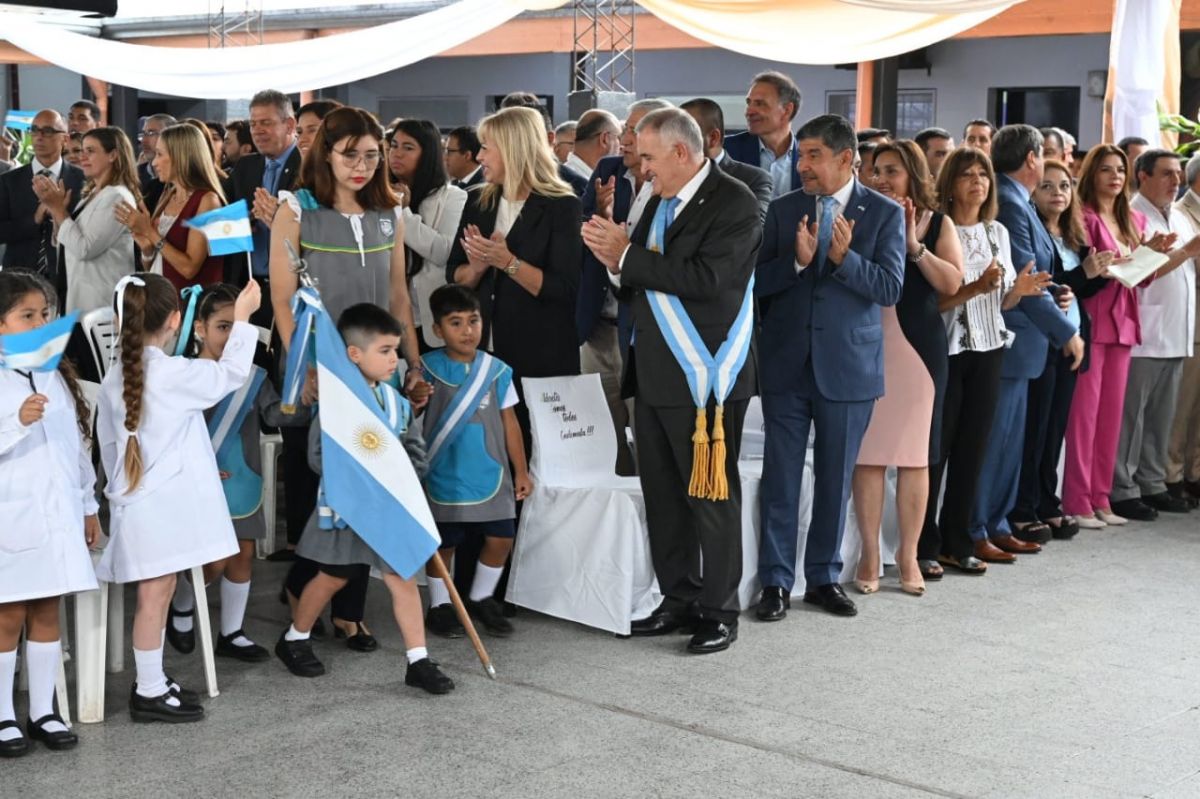 Jaldo inauguró el ciclo lectivo en Tucumán: Los chicos y la educación están primero