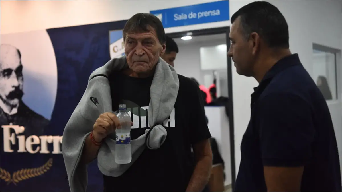 DESAFÍO. El entrenador inicia su ciclo con la tarea de devolverle equilibrio y confianza a un plantel que atraviesa un momento complejo en el Torneo Apertura.