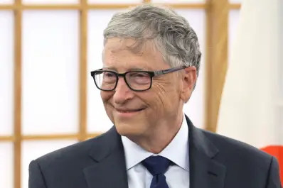 Las carreras universitarias con más futuro laboral, según Bill Gates