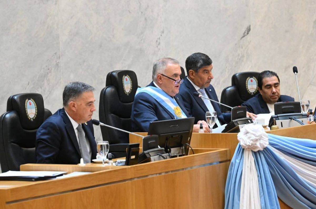 EN LA LEGISLATURA. Jaldo pronuncia su discurso anual en la apertura de sesiones ordinarias. / Foto de X