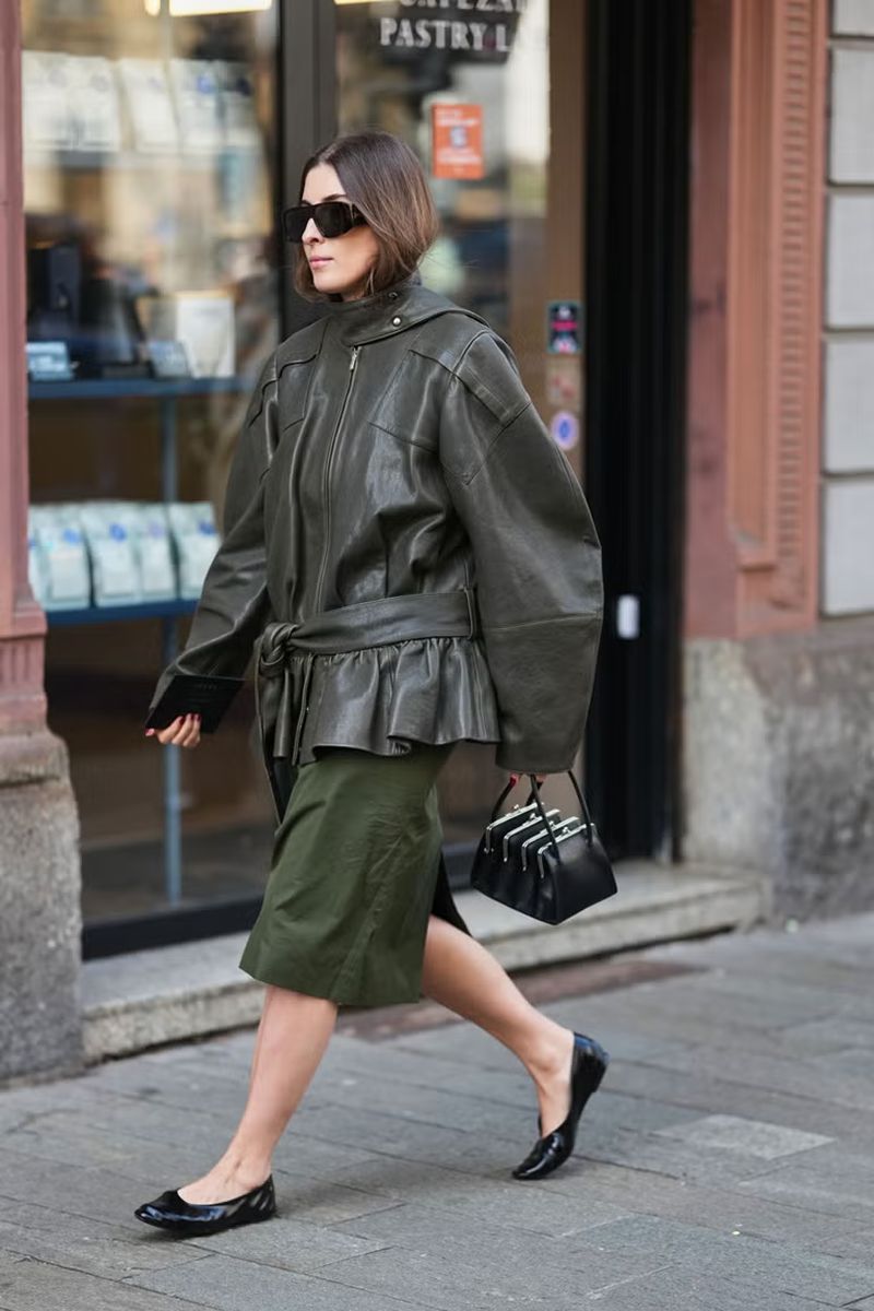 Ni tacones infinitos ni aburridos: los siete zapatos que marcan tendencia en Milán 2026