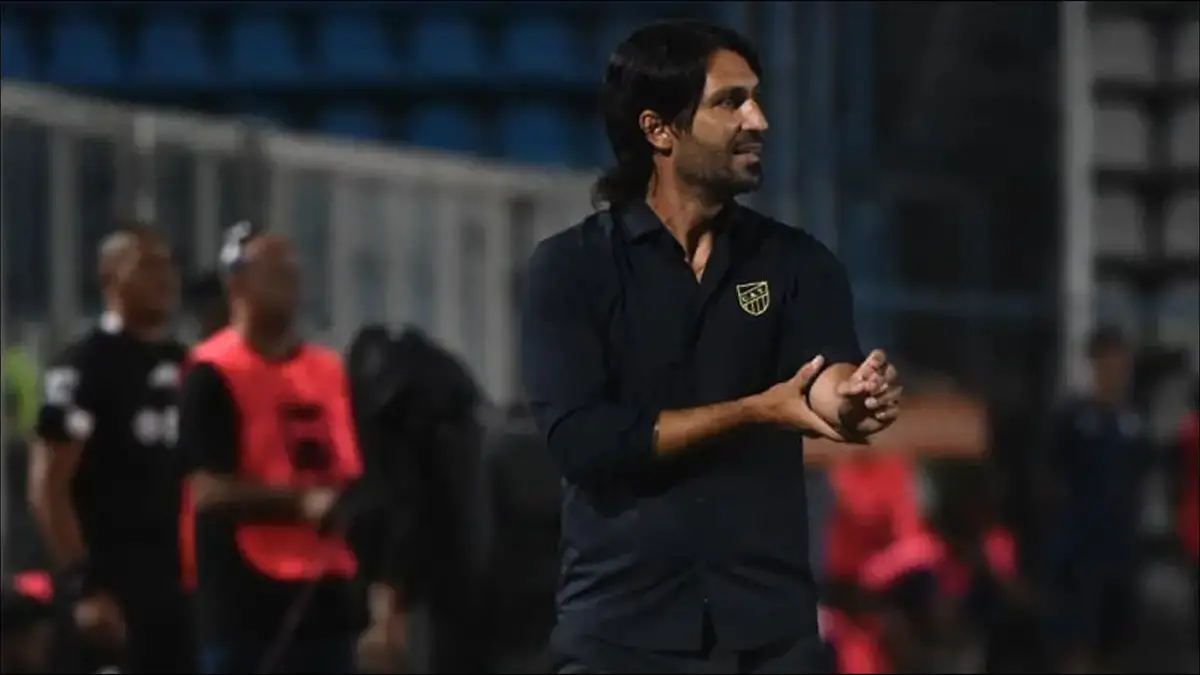 Hugo Colace, DT de Atlético.