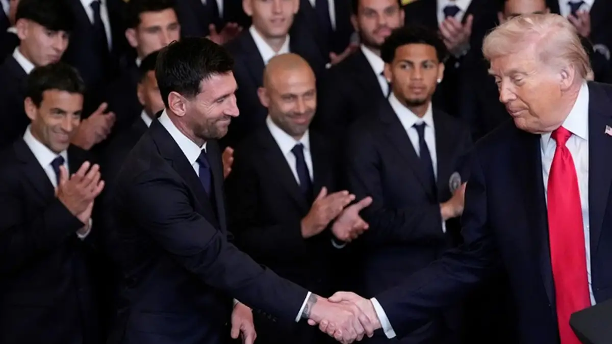 Lionel Messi junto a Donald Trump.